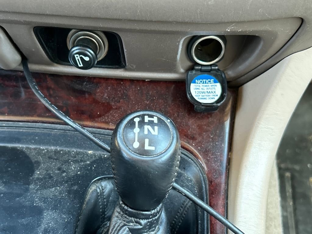 Used 2000 Toyota Land Cruiser image 13