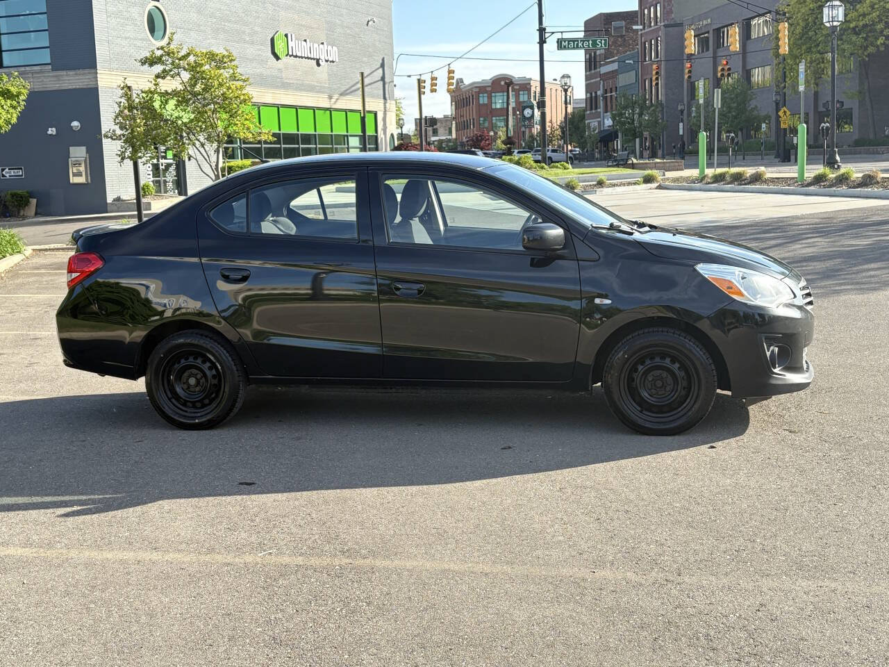Used 2017 Mitsubishi Mirage G4 ES FWD image 10