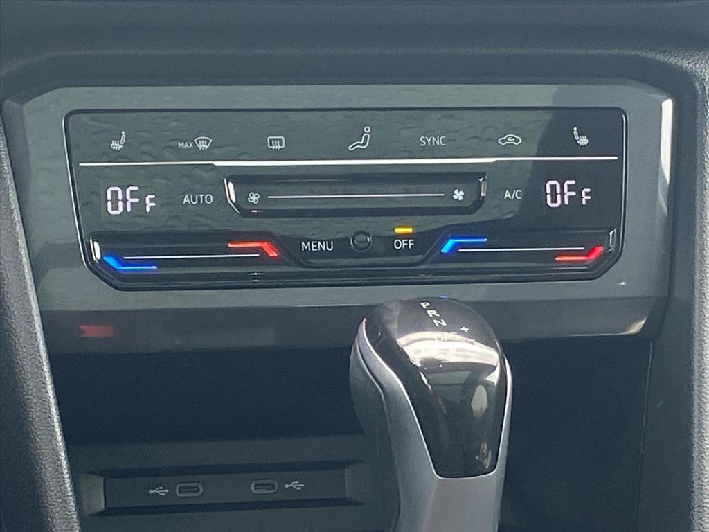 Certified 2023 Volkswagen Tiguan SE w/ Panoramic Sunroof Package image 6