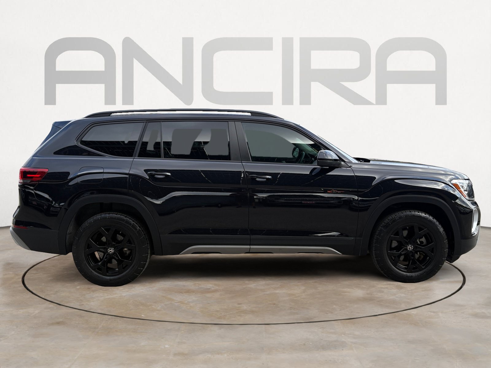 Certified 2024 Volkswagen Atlas Peak Edition SE AWD/4WD image 11