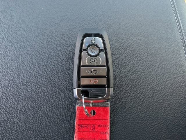 New 2026 Ford F250 Lariat w/ FX4 Off-Road Package image 36