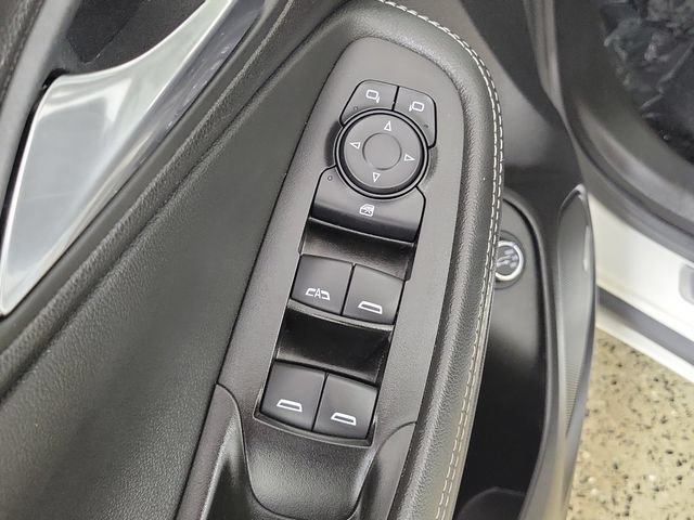 Used 2025 Buick Encore GX Avenir w/ Avenir Convenience Package FWD image 23