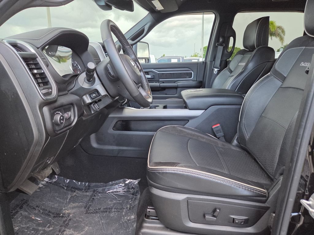 Used 2024 RAM 2500 Laramie w/ Night Edition AWD/4WD image 27