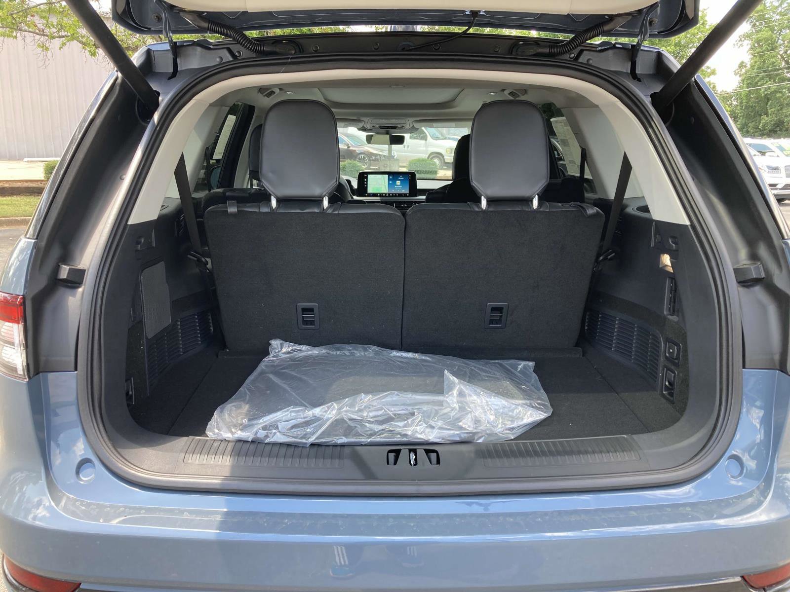 New 2025 Lincoln Aviator Reserve w/ Jet Appearance Package image 15