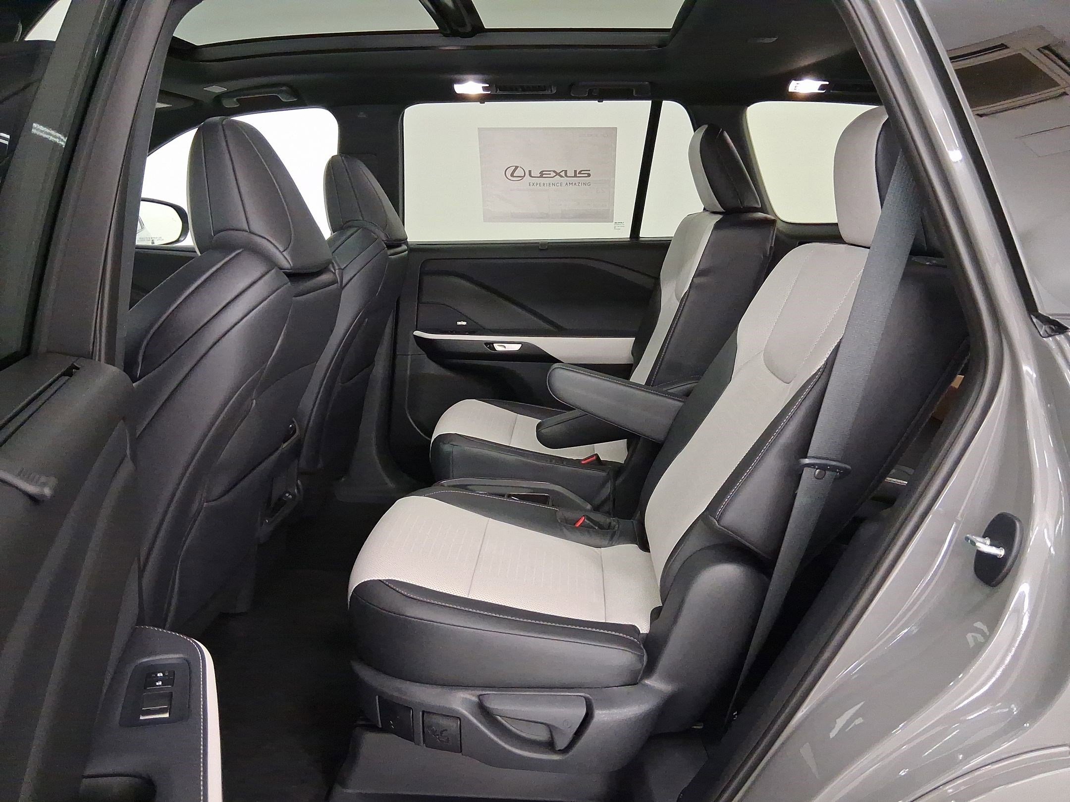 New 2026 Lexus TX 350 AWD image 12