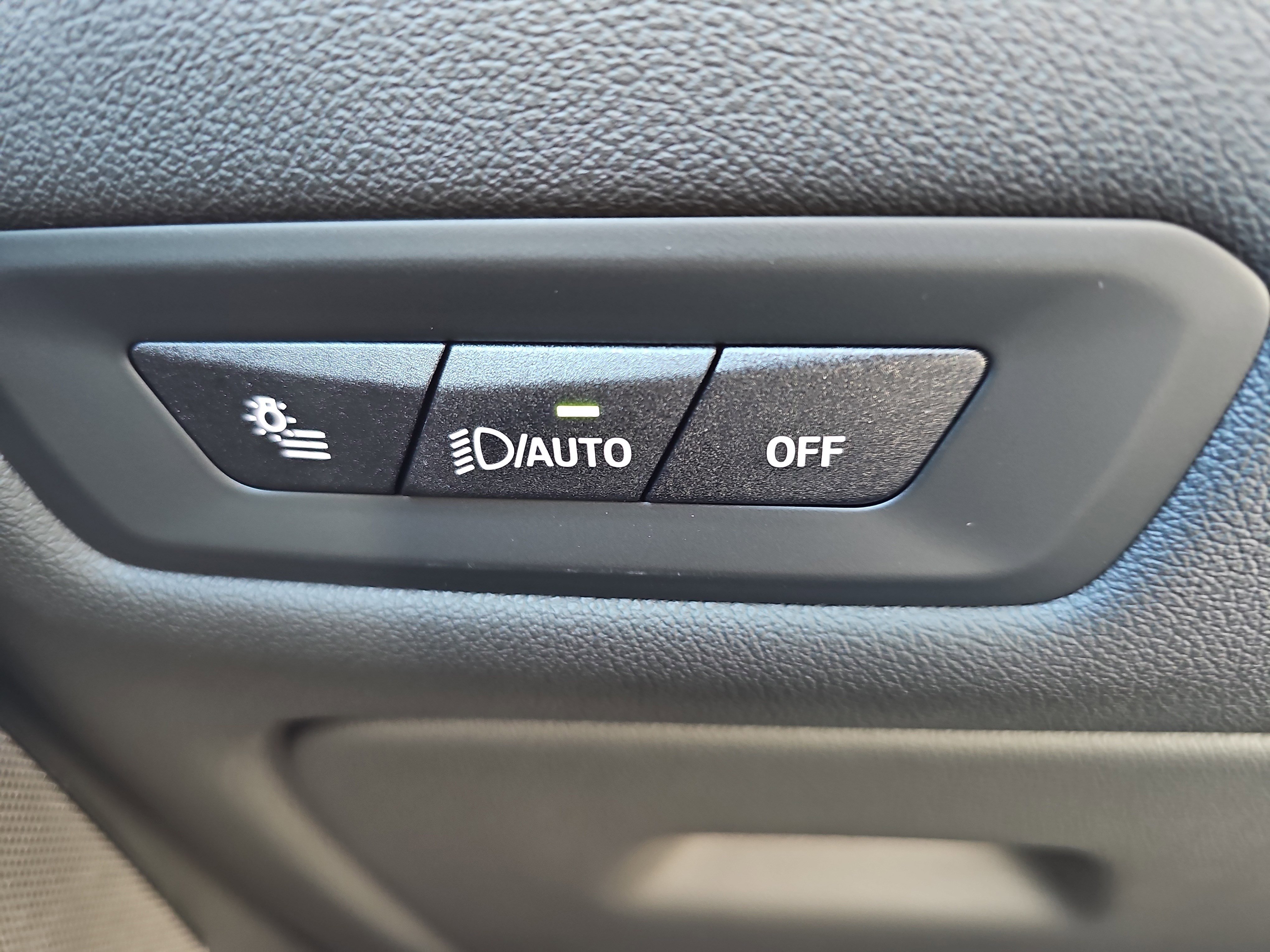 New 2026 BMW X5 xDrive40i w/ Climate Comfort Package image 28