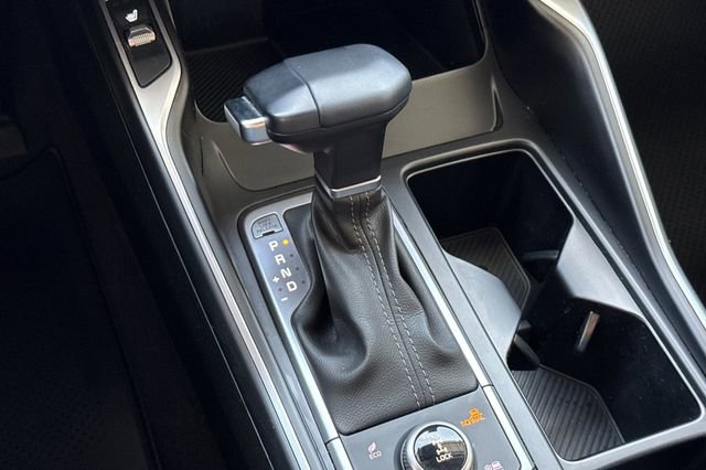 Certified 2025 Kia Sorento S image 15