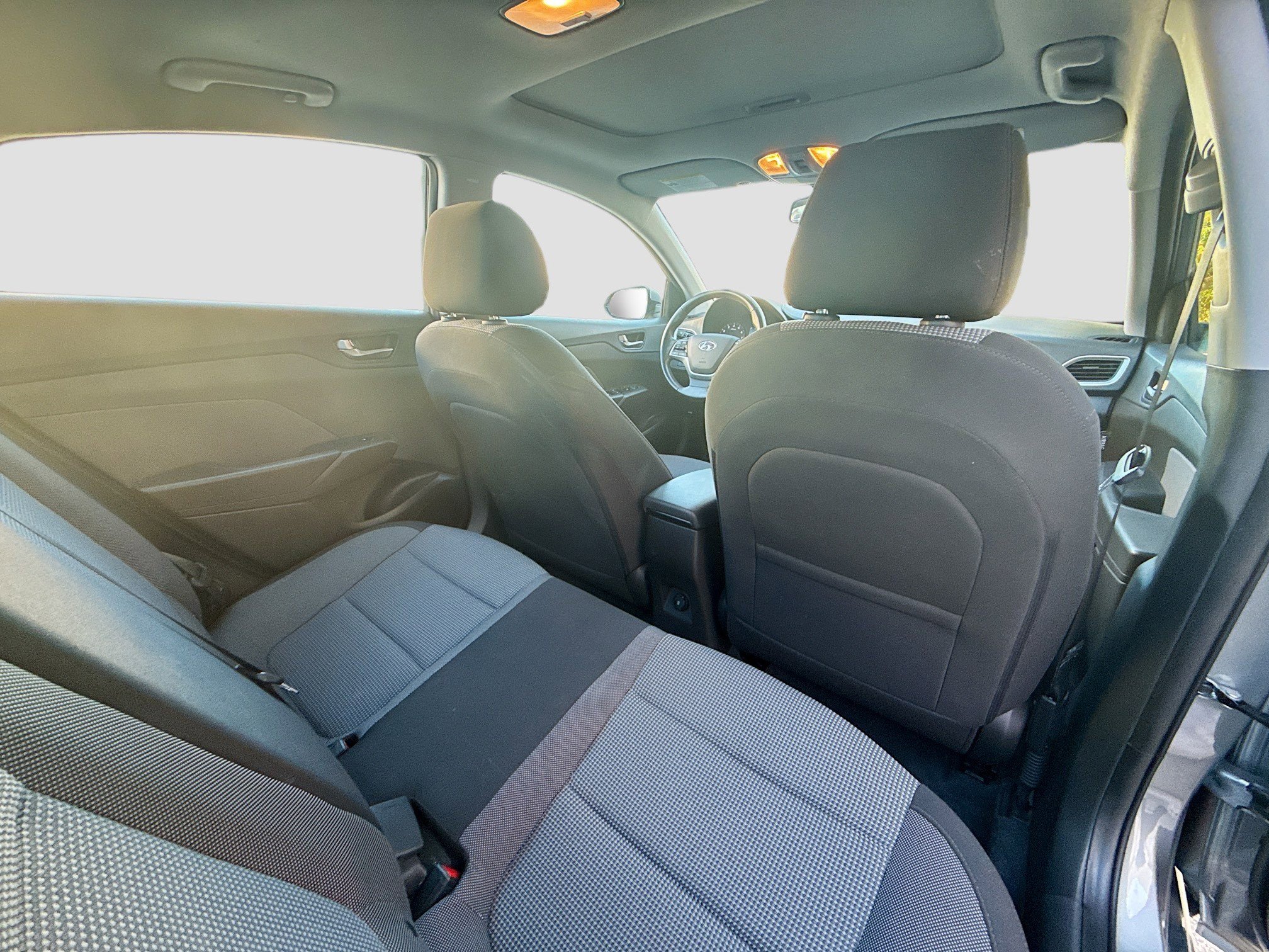 Used 2022 Hyundai Accent Limited image 27