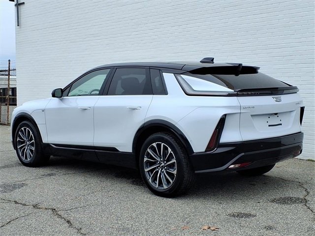 New 2026 Cadillac Lyriq Sport image 3