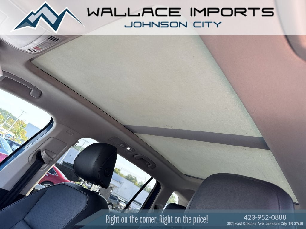Used 2020 Volkswagen Tiguan SEL FWD image 14