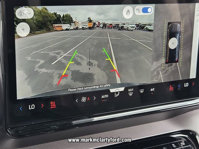 New 2026 Ford Expedition Active RWD image 18