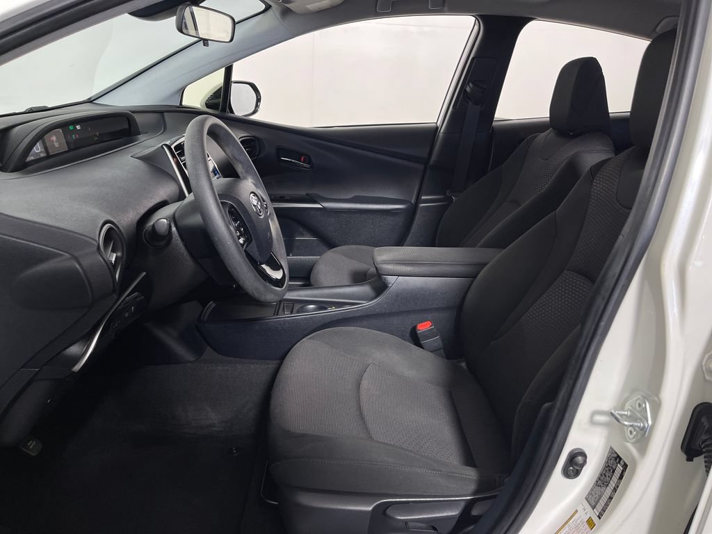Certified 2019 Toyota Prius LE w/ Carpet Mat Package FWD image 12