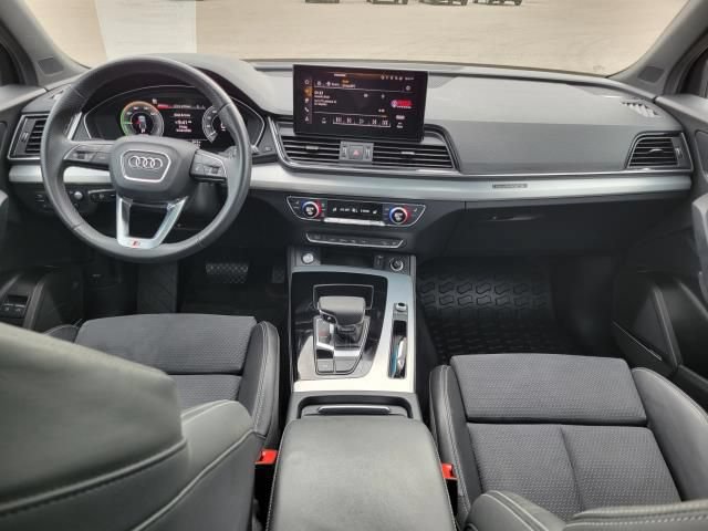 Used 2024 Audi Q5 e Prestige w/ Prestige Package AWD/4WD image 13