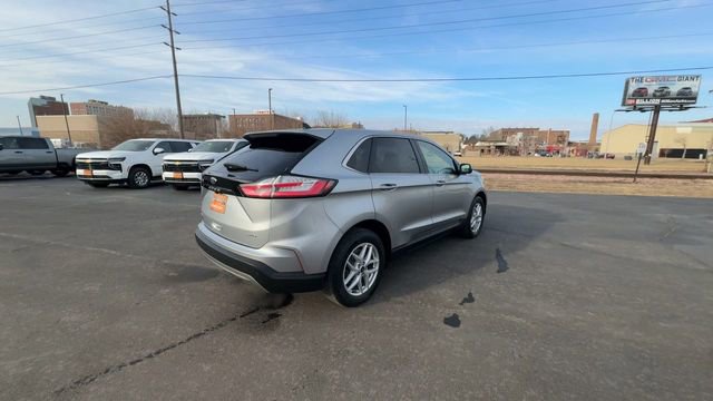 Used 2022 Ford Edge SEL image 8
