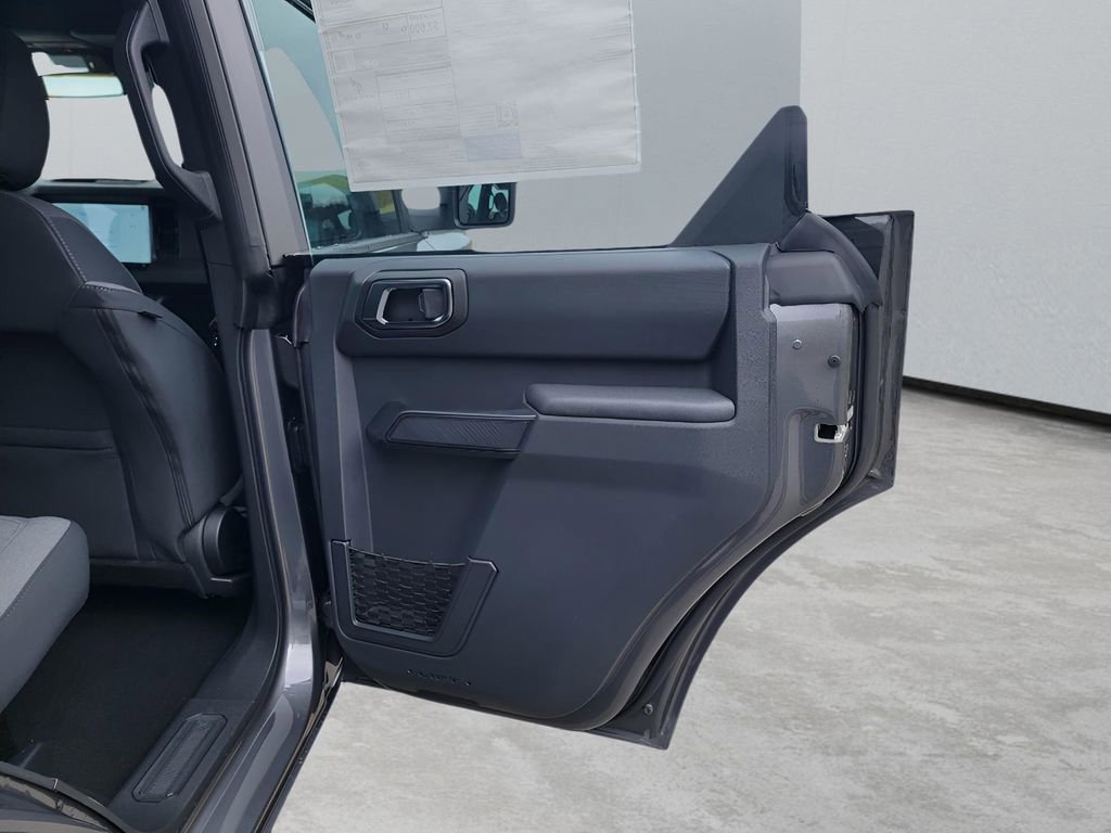 New 2025 Ford Bronco 4-Door image 31