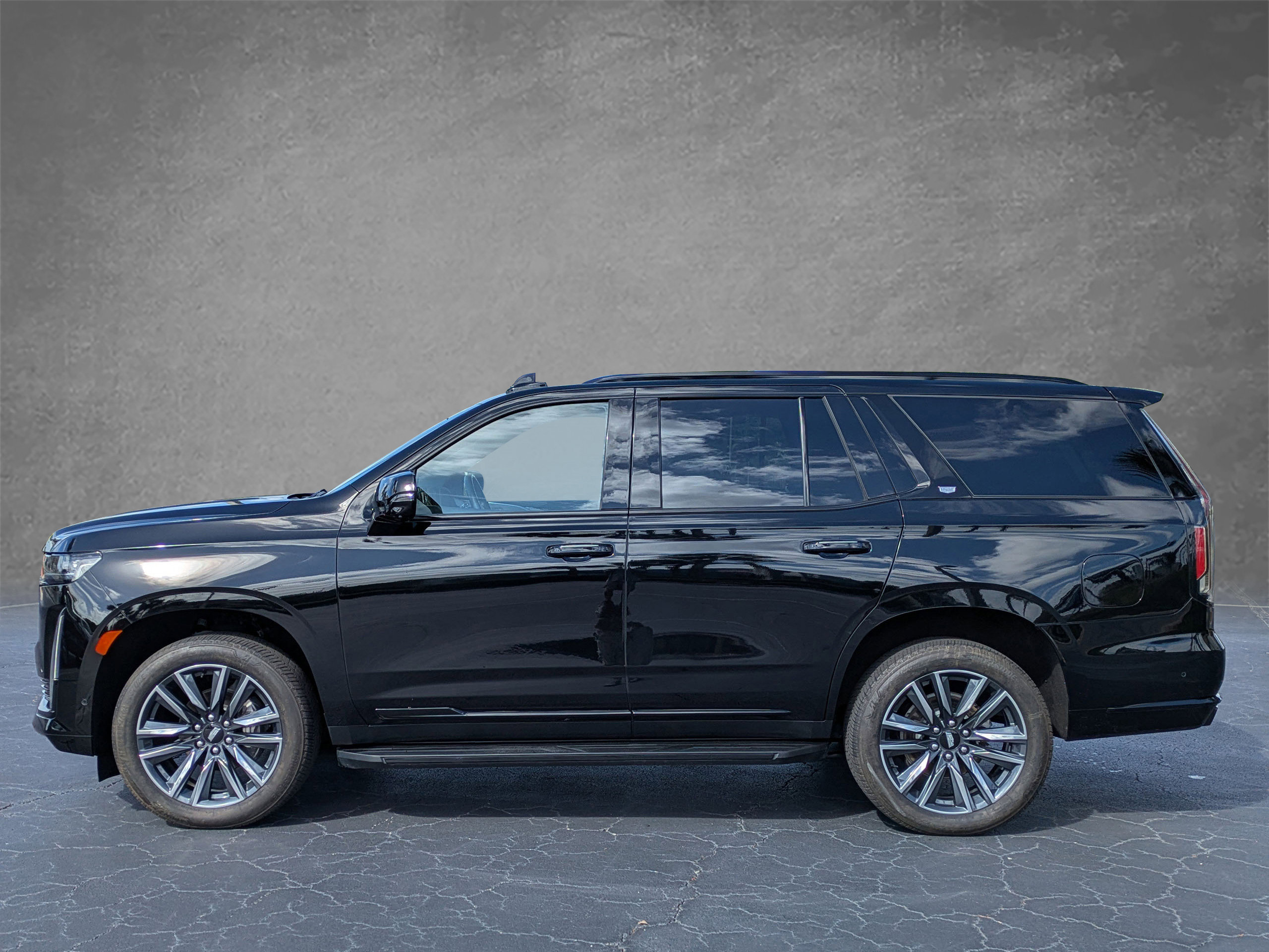 Certified 2024 Cadillac Escalade Sport AWD/4WD image 3