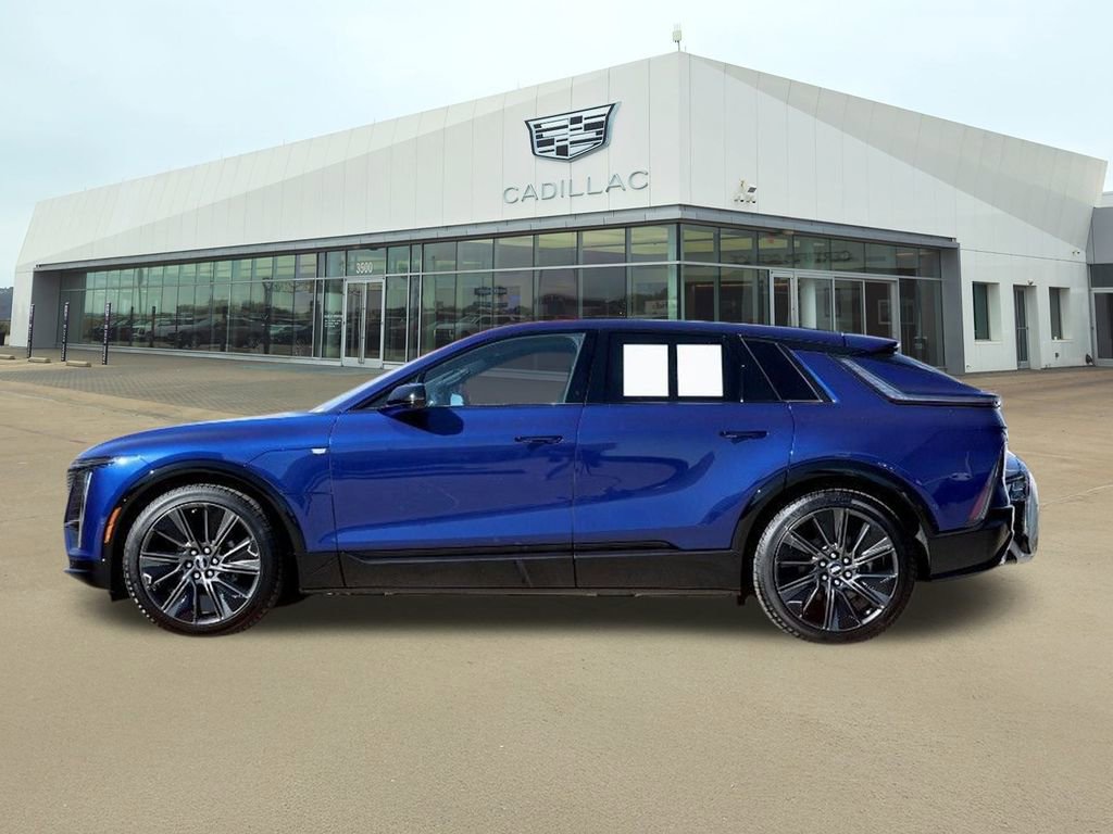 Certified 2025 Cadillac Lyriq Sport image 3