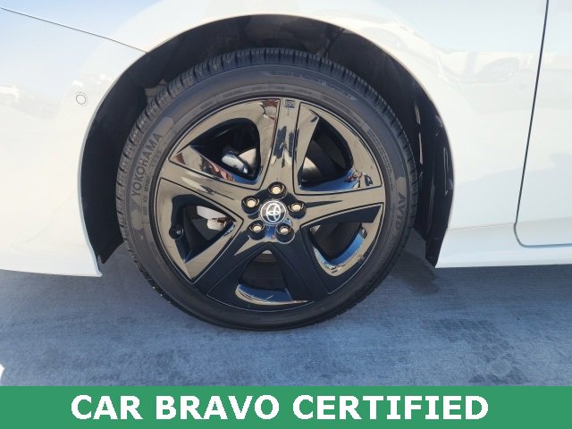 Used 2022 Toyota Prius XLE image 14