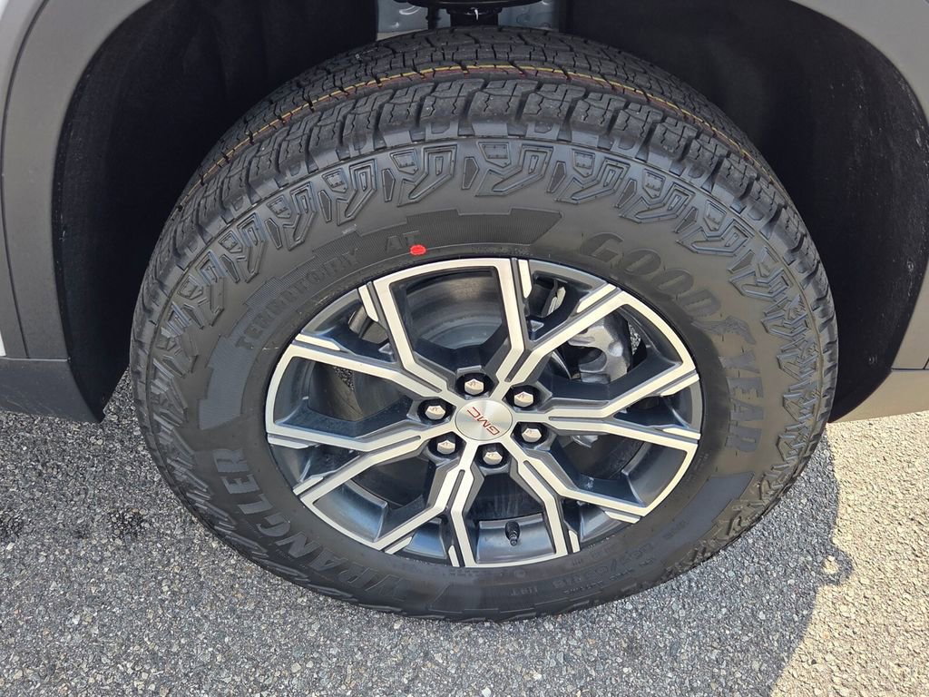 New 2026 GMC Acadia AT4 w/ Super Cruise Package image 17