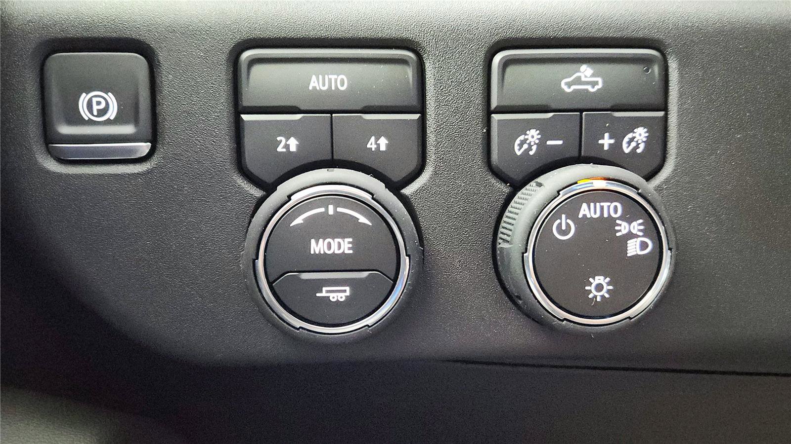 New 2026 Chevrolet Silverado 1500 LT w/ Protection Package image 38