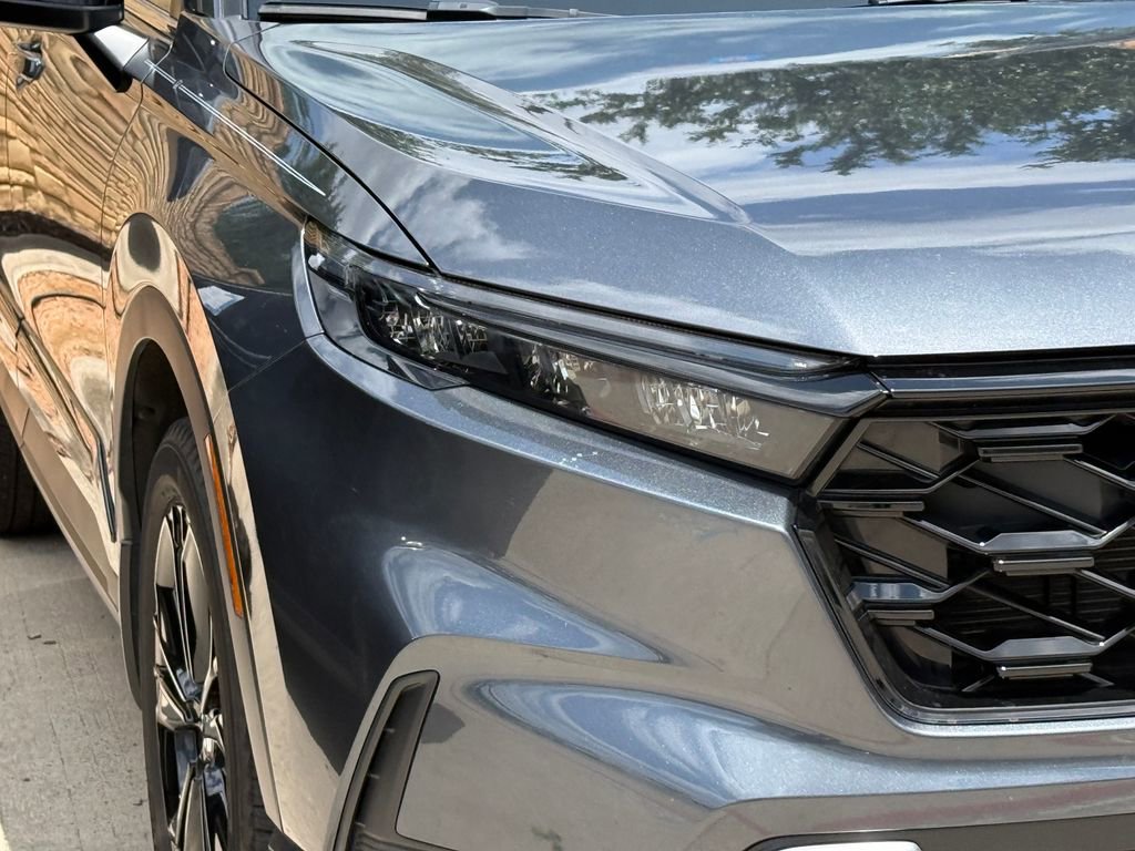 Used 2023 Honda CR-V Sport Touring image 4