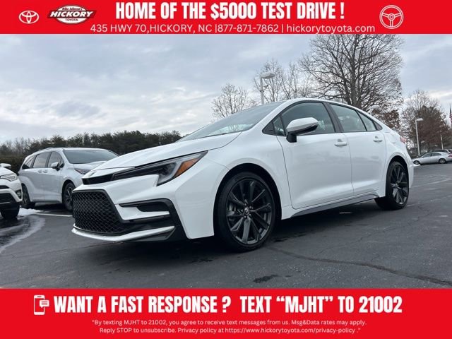 Used 2025 Toyota Corolla SE image 1