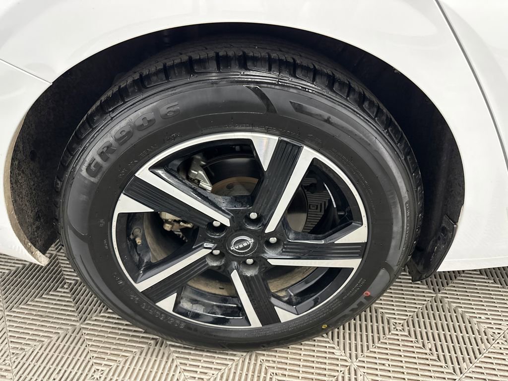 Used 2024 Nissan Sentra SV image 17