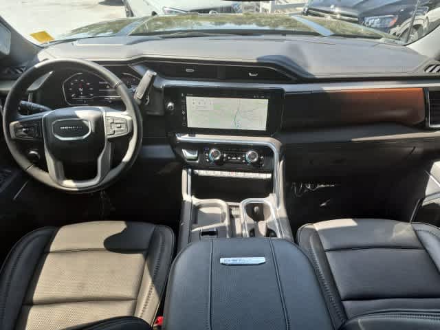 Used 2025 GMC Sierra 2500 Denali AWD/4WD image 14