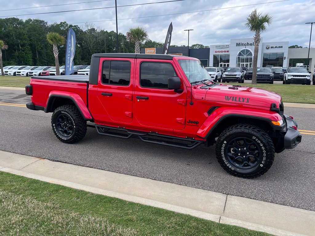 Certified 2023 Jeep Gladiator Sport AWD/4WD image 5