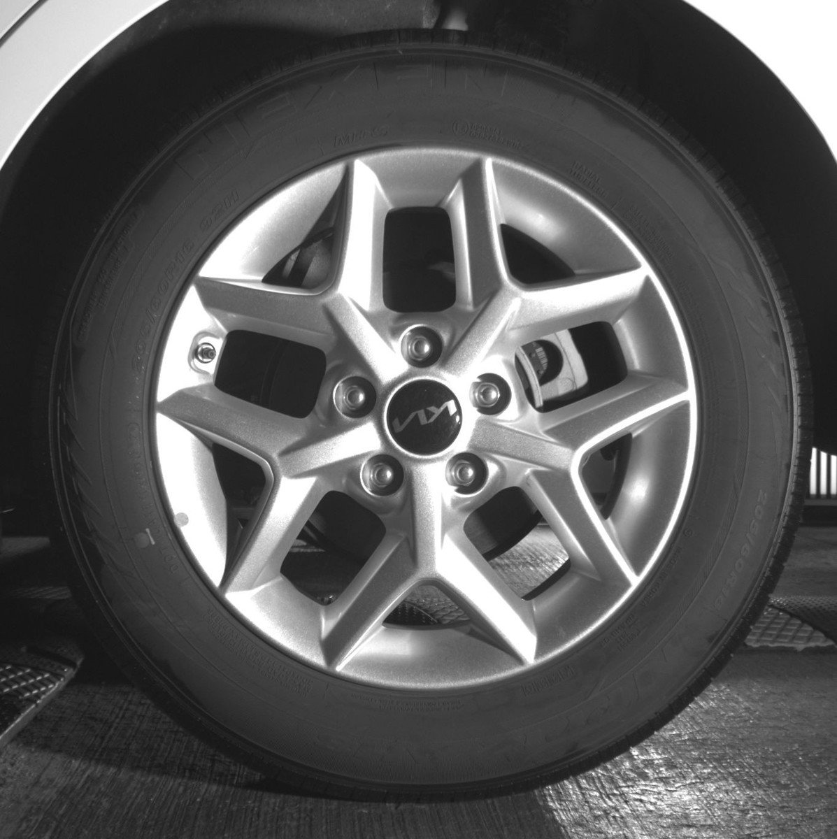 Used 2025 Kia Soul LX w/ LX Technology Package FWD image 14