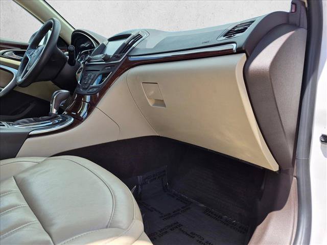 Used 2017 Buick Regal Premium FWD image 22