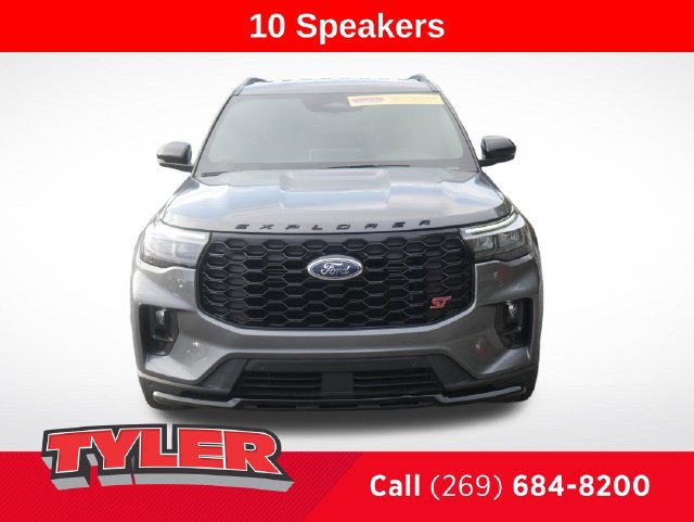 Used 2025 Ford Explorer ST AWD/4WD image 2
