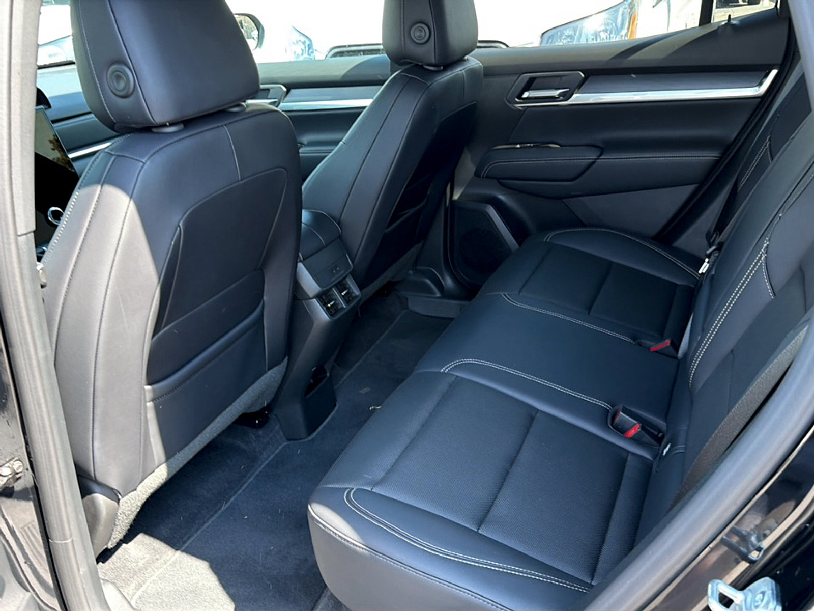 Used 2026 GMC Terrain Elevation w/ Elevation Premium Package AWD/4WD image 11