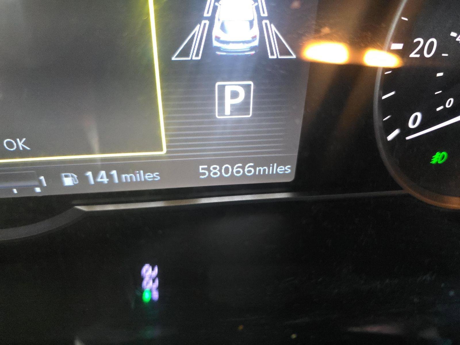 Used 2020 Nissan Kicks SR image 13