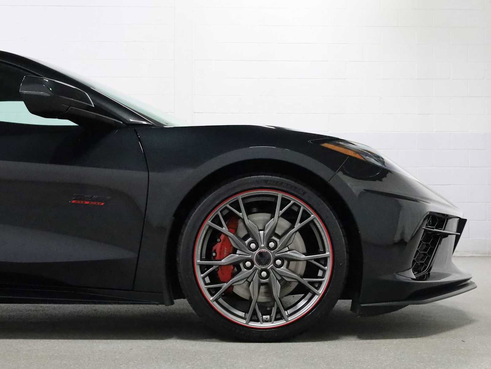 Used 2023 Chevrolet Corvette Stingray Premium Conv w/ Z51 Performance Package RWD image 11