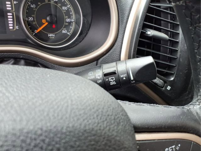 Used 2015 Jeep Cherokee Latitude image 20