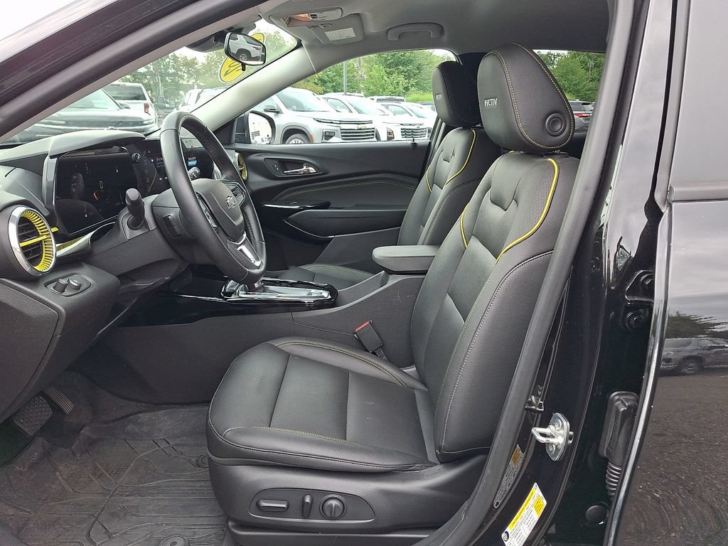 Certified 2024 Chevrolet Trax ACTIV w/ Driver Confidence Package FWD image 13