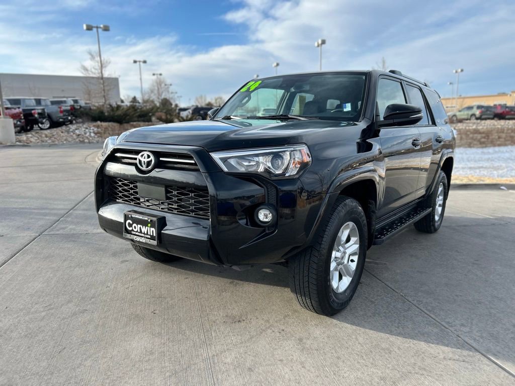 Used 2024 Toyota 4Runner SR5 Premium image 3