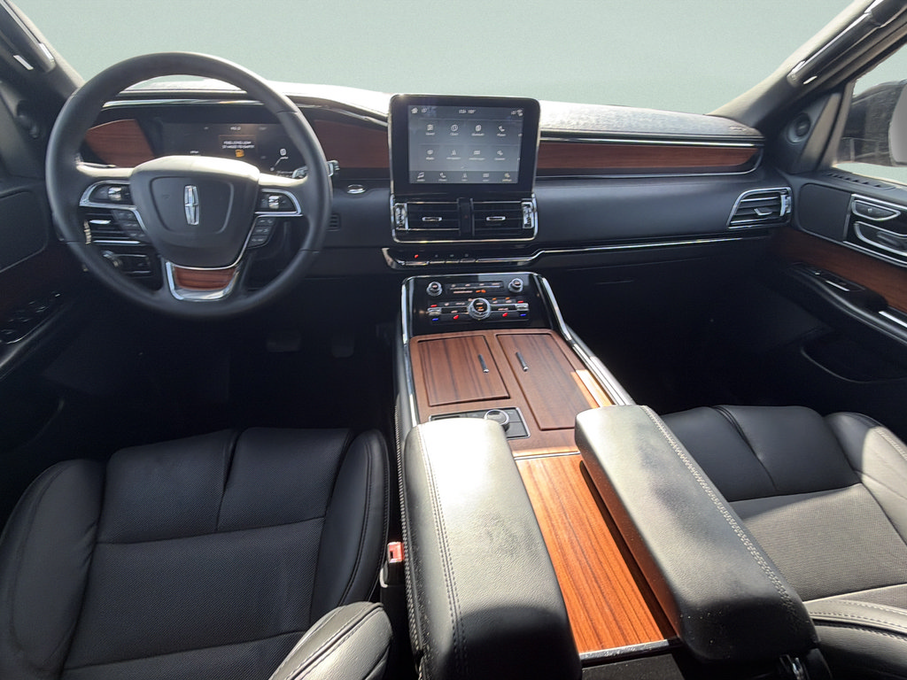 Used 2019 Lincoln Navigator Premiere AWD/4WD image 15