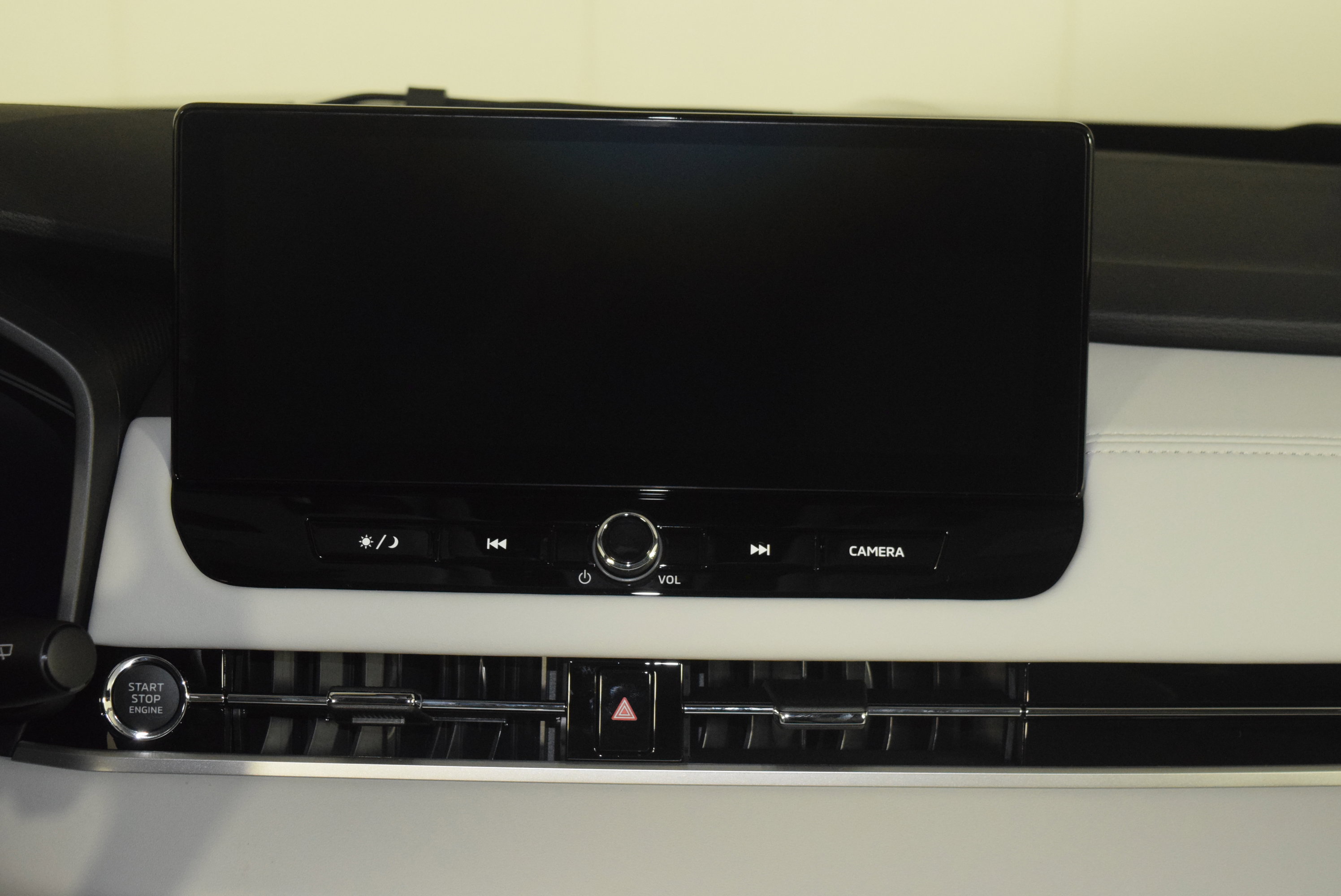 New 2025 Mitsubishi Outlander AWD image 12