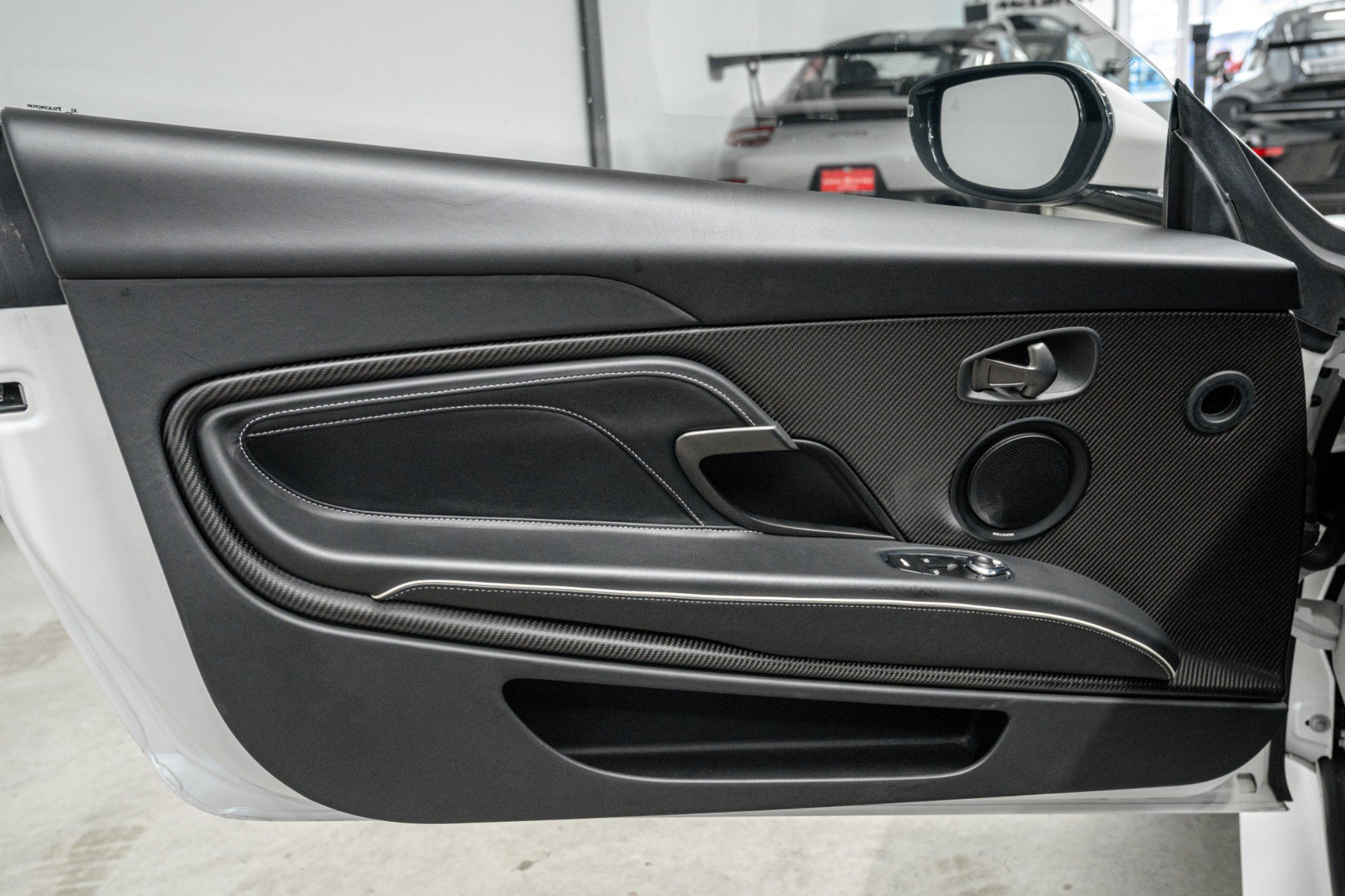Used 2019 Aston Martin DBS Superleggera RWD image 35