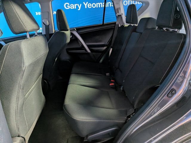 Used 2018 Toyota RAV4 XLE FWD image 15