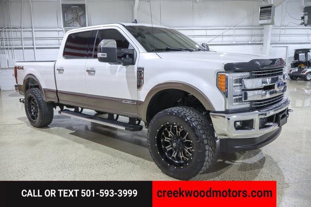Used 2019 Ford F250 Lariat w/ Lariat Ultimate Package image 2