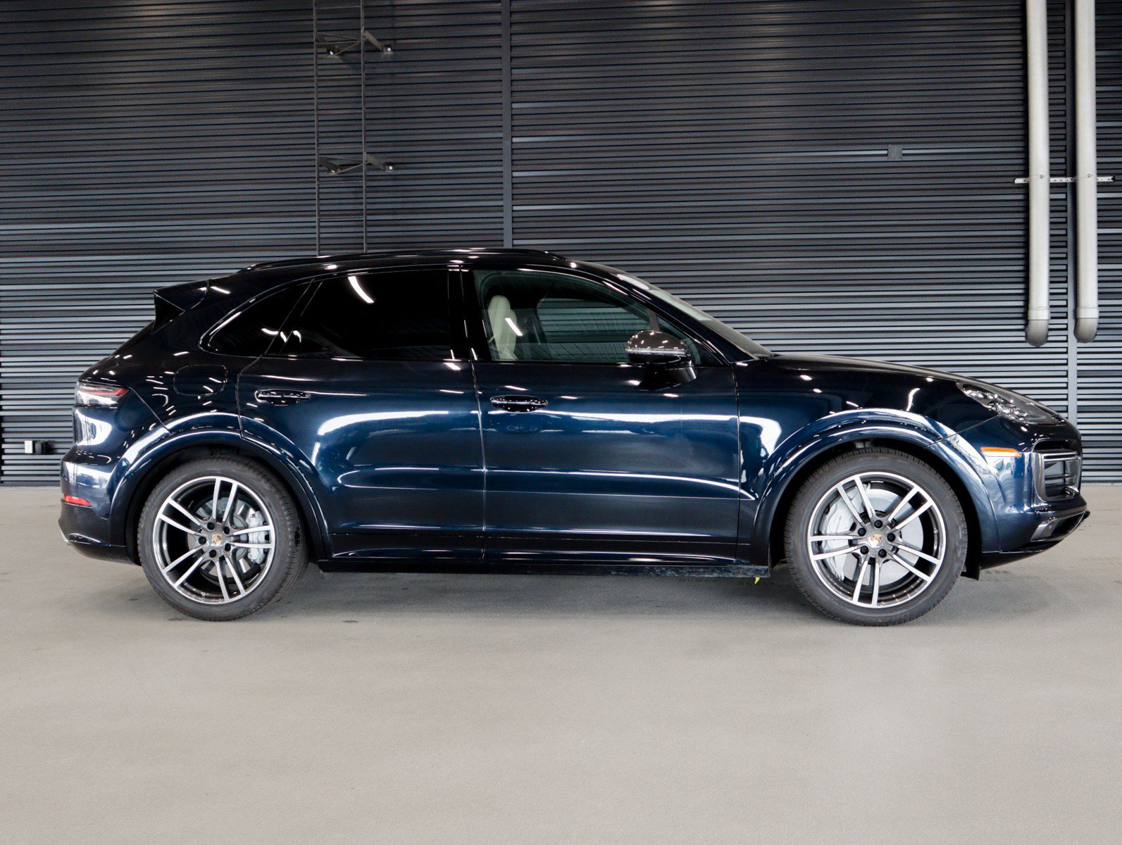 Certified 2022 Porsche Cayenne Turbo image 11