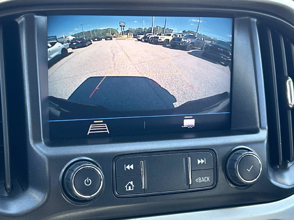 Used 2022 Chevrolet Colorado LT RWD image 17