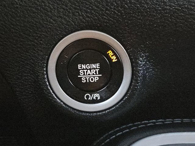 Used 2022 Dodge Challenger R/T w/ Blacktop Package image 16