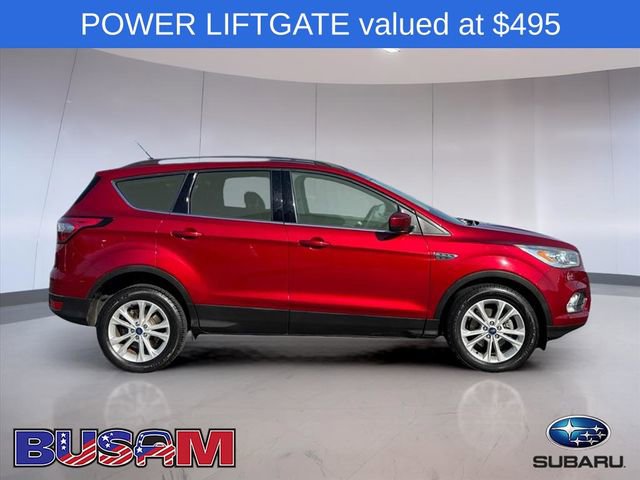 Used 2017 Ford Escape SE w/ Equipment Group 201A image 3