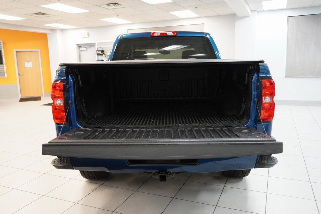 Used 2018 Chevrolet Silverado 1500 LT w/ All Star Edition image 9