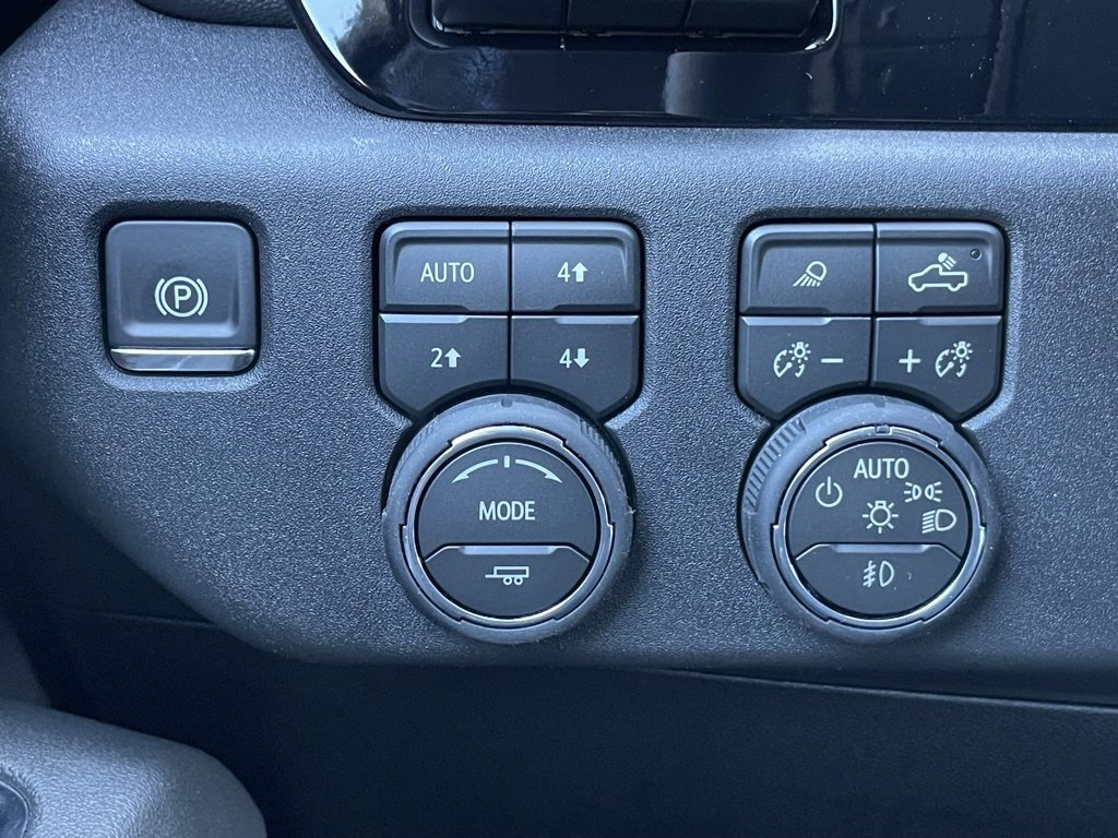 New 2026 Chevrolet Silverado 3500 LTZ w/ LTZ Convenience Package image 13