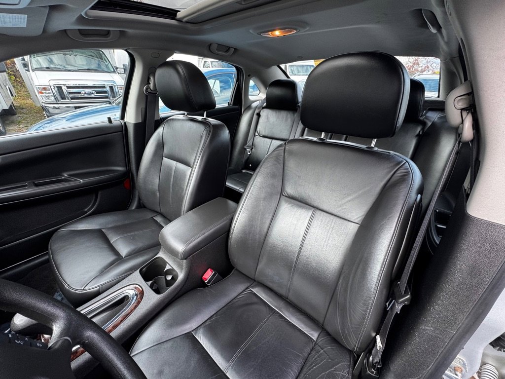 Used 2015 Chevrolet Impala LTZ image 10